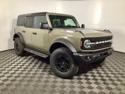 Gray 2025 Ford Bronco Badlands for sale in Athens, OH