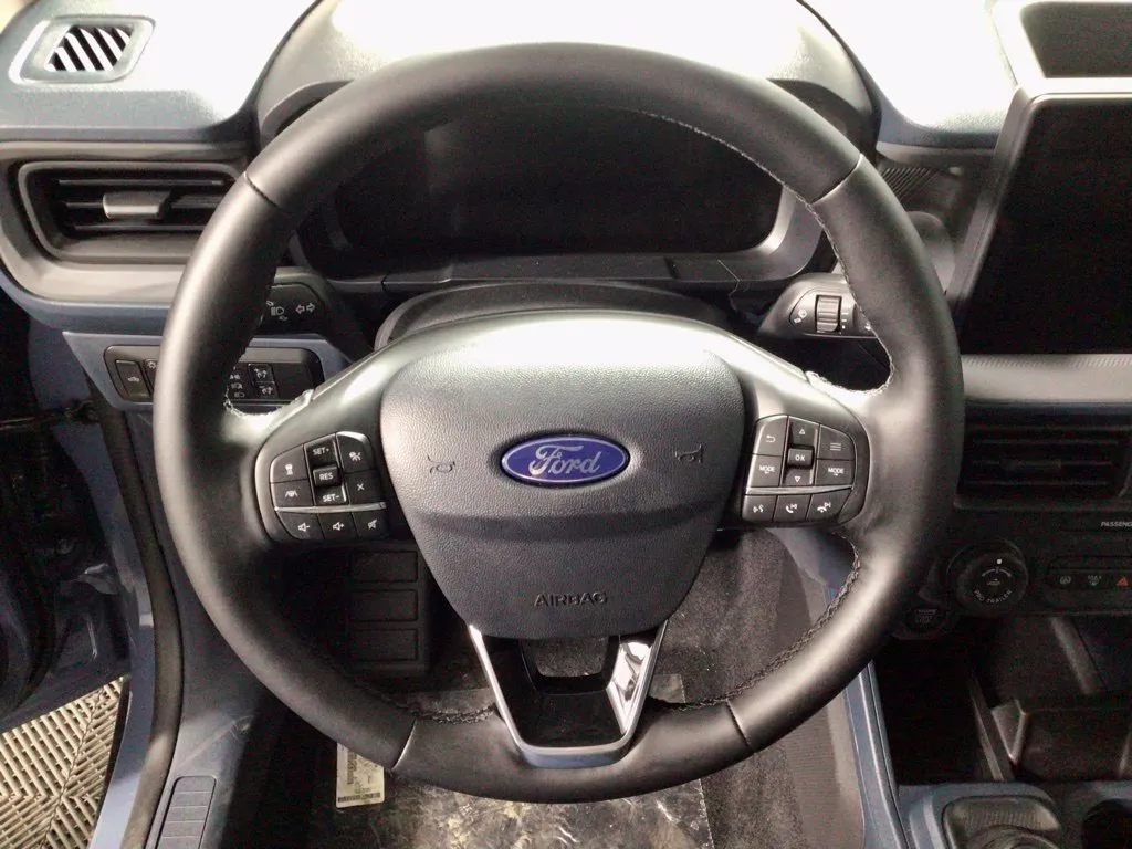 Ford Maverick photo 24