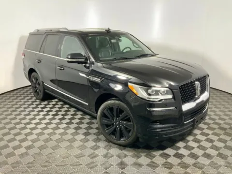More photos of 2024 Lincoln Navigator Reserve at Don Wood Ford Lincoln, OH