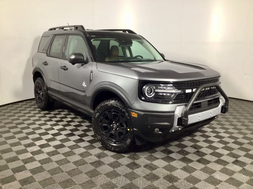 Gray 2025 Ford Bronco Sport Outer Banks for sale in Athens, OH