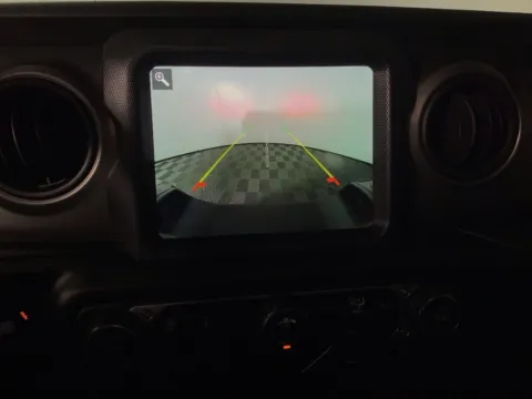 More photos of 2021 Jeep Gladiator at Don Wood Ford Lincoln, OH