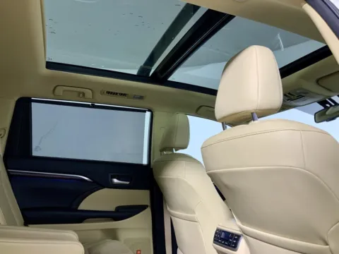 Photos of 2016 Toyota Highlander Hybrid Limited Platinum for sale in Athens, OH at Don Wood Ford Lincoln