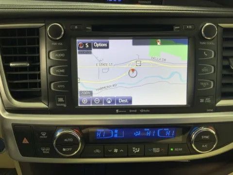 More photos of 2016 Toyota Highlander Hybrid Limited Platinum at Don Wood Ford Lincoln, OH