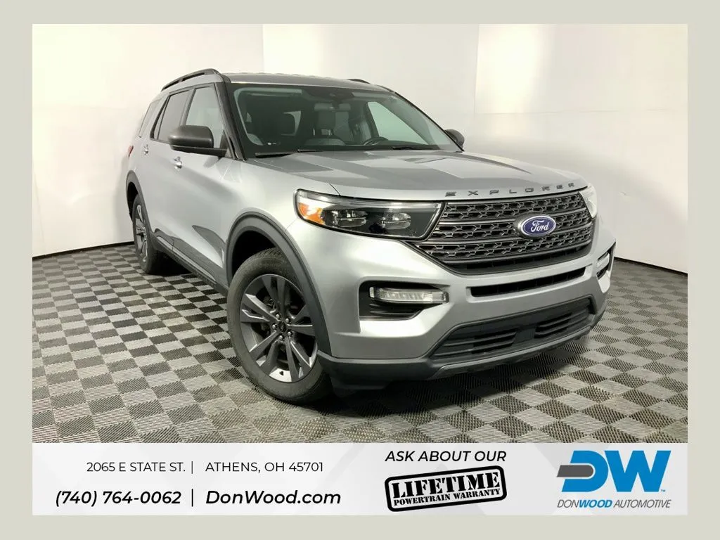 Silver 2021 Ford Explorer XLT for sale in Athens, OH
