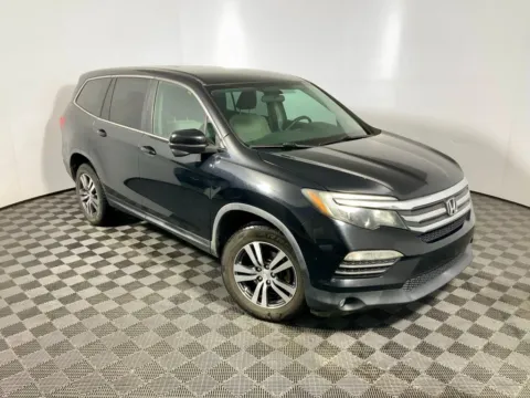 More photos of 2017 Honda Pilot EX at Don Wood Ford Lincoln, OH