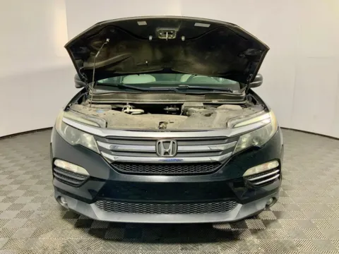 More photos of 2017 Honda Pilot EX at Don Wood Ford Lincoln, OH