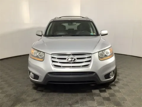 More photos of 2010 Hyundai Santa Fe Limited at Don Wood Ford Lincoln, OH