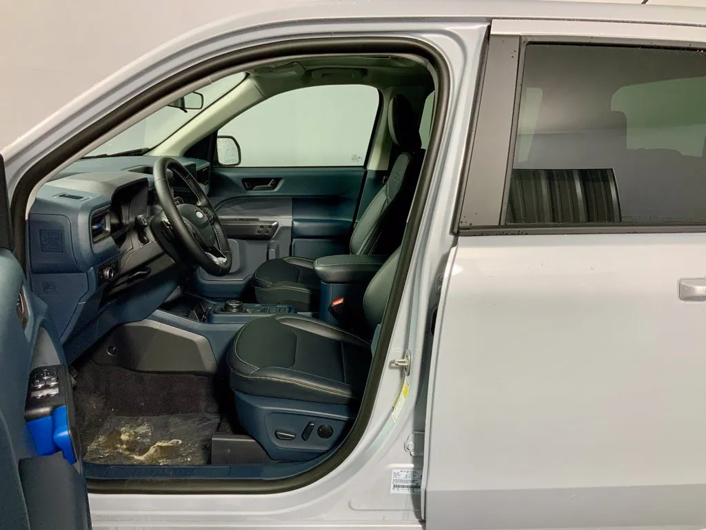 Ford Maverick photo 21