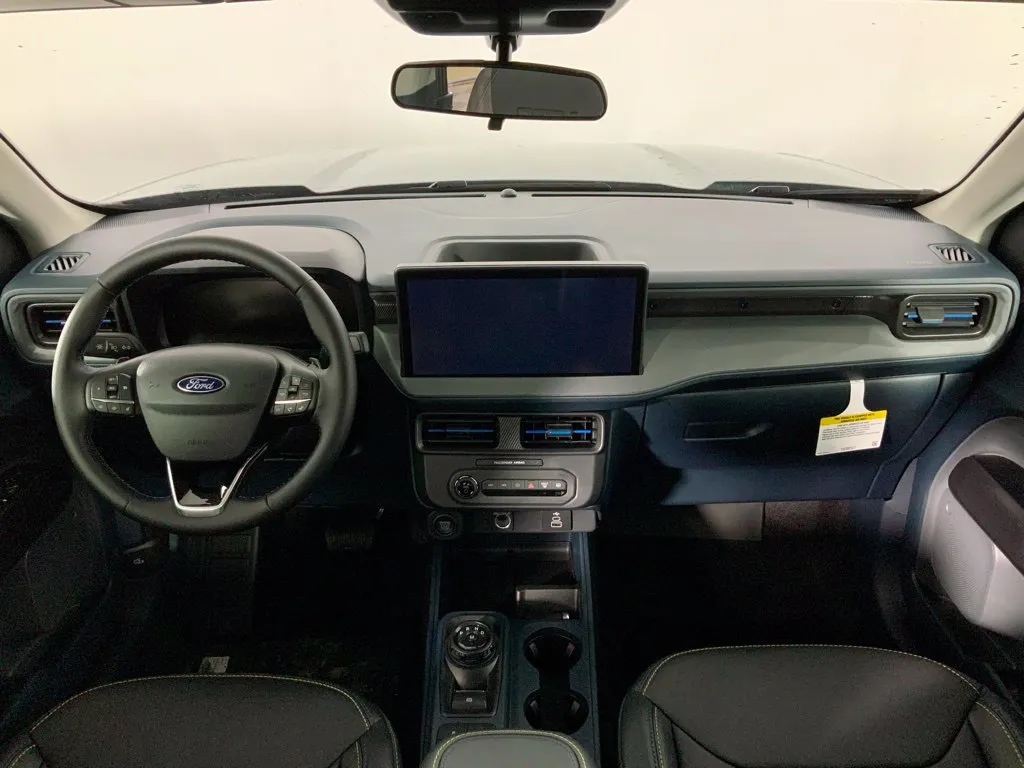 Ford Maverick photo 23
