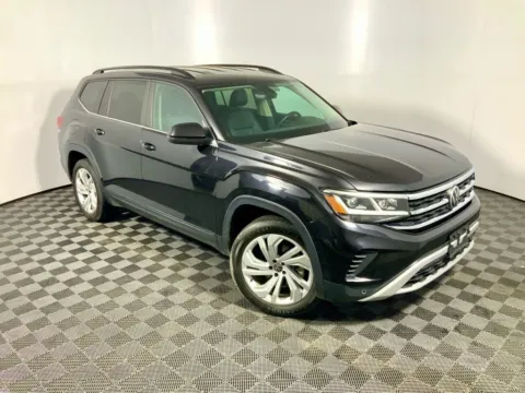Another view of 2021 Volkswagen Atlas 3.6L V6 SE w/Technology for sale in Athens, OH at Don Wood Ford Lincoln