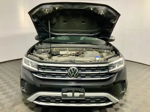More photos of 2021 Volkswagen Atlas 3.6L V6 SE w/Technology at Don Wood Ford Lincoln, OH