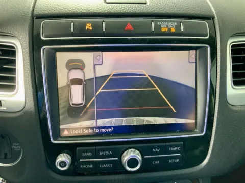 More photos of 2016 Volkswagen Touareg V6 TDI at Don Wood Ford Lincoln, OH