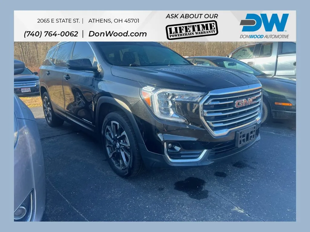 Black 2022 GMC Terrain SLT for sale in Athens, OH