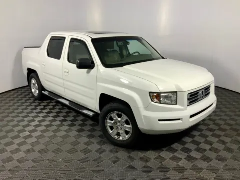 More photos of 2008 Honda Ridgeline RTL at Don Wood Ford Lincoln, OH