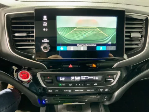 More photos of 2022 Honda Pilot Elite at Don Wood Ford Lincoln, OH