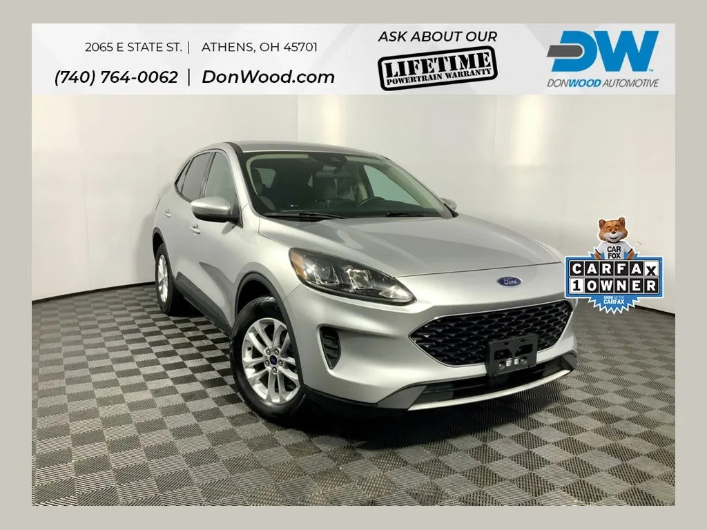 Silver 2020 Ford Escape SE for sale in Athens, OH