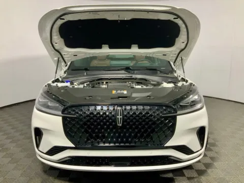 More photos of 2026 Lincoln Aviator Reserve at Don Wood Ford Lincoln, OH