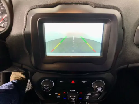 More photos of 2018 Jeep Renegade Trailhawk at Don Wood Ford Lincoln, OH