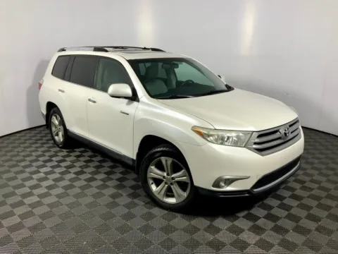 More photos of 2013 Toyota Highlander Limited at Don Wood Ford Lincoln, OH