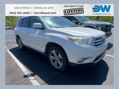 White 2013 Toyota Highlander Limited for sale in Athens, OH