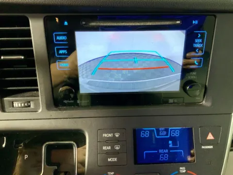 More photos of 2015 Toyota Sienna XLE at Don Wood Ford Lincoln, OH