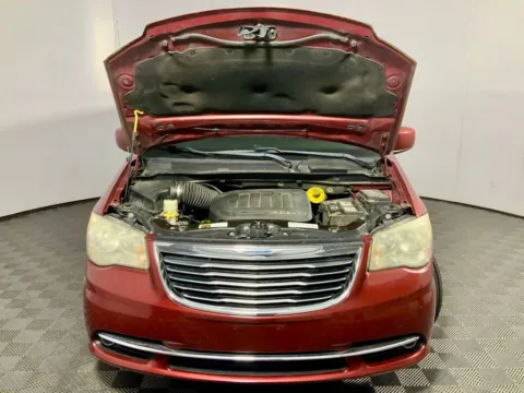 More photos of 2014 Chrysler Town & Country Touring at Don Wood Ford Lincoln, OH