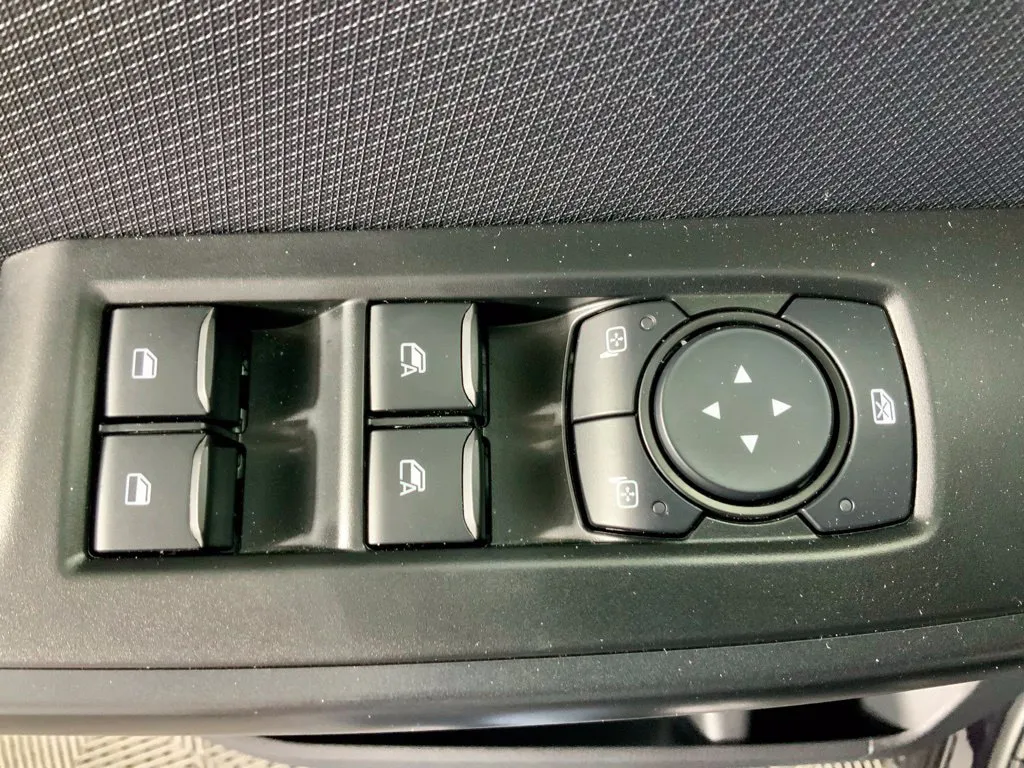 Ford F-150 photo 12