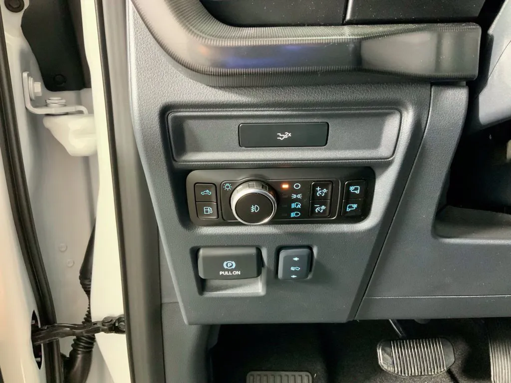 Ford F-150 photo 22