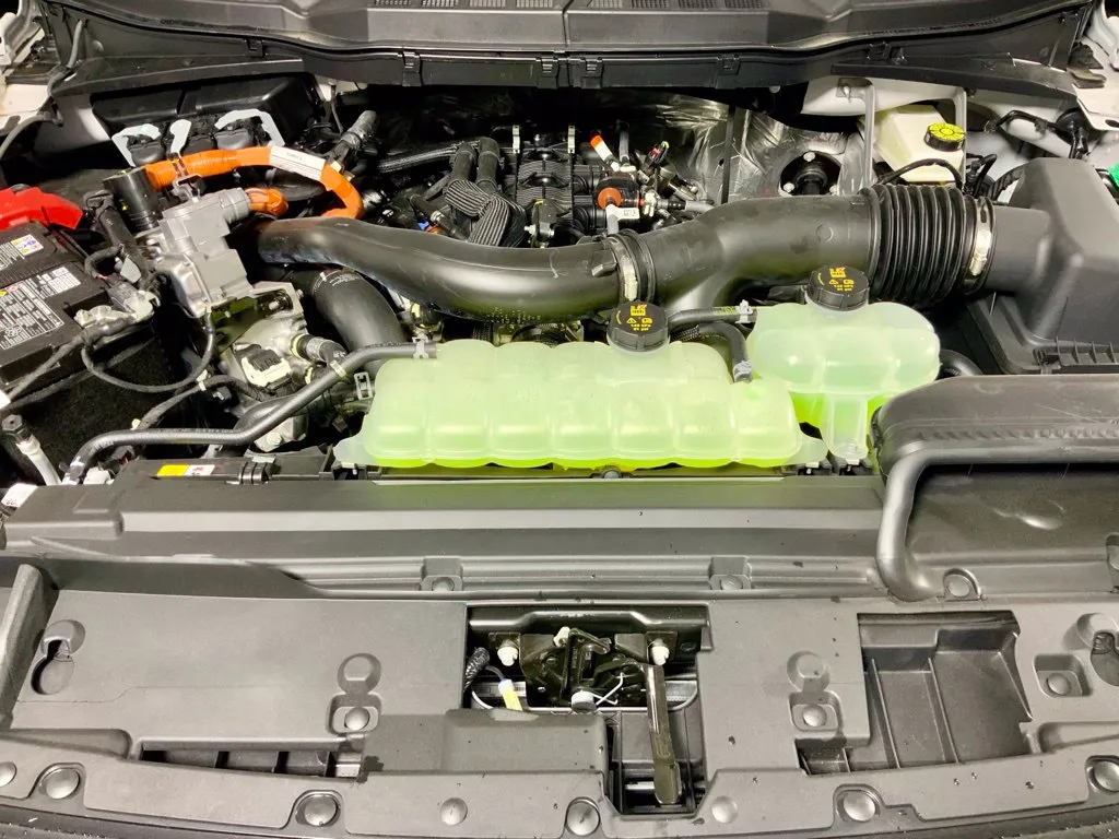 Ford F-150 photo 8