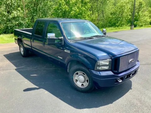 Photos of 2006 Ford F-250SD XL for sale in Athens, OH at Don Wood Ford Lincoln