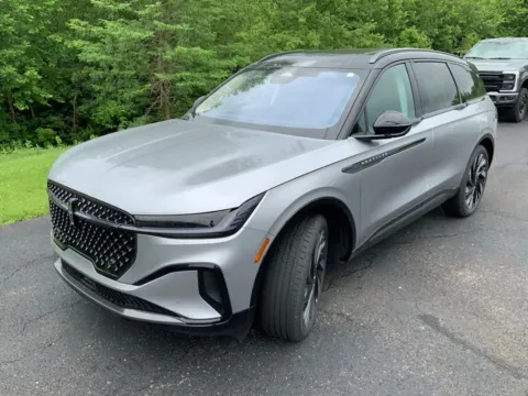 More photos of 2026 Lincoln Nautilus Reserve at Don Wood Ford Lincoln, OH