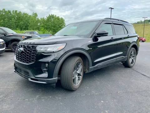 More photos of 2025 Ford Explorer ST-Line at Don Wood Ford Lincoln, OH