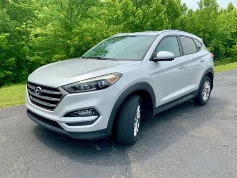 More photos of 2016 Hyundai Tucson SE at Don Wood Ford Lincoln, OH