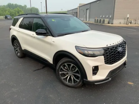More photos of 2026 Ford Explorer ST-Line at Don Wood Ford Lincoln, OH