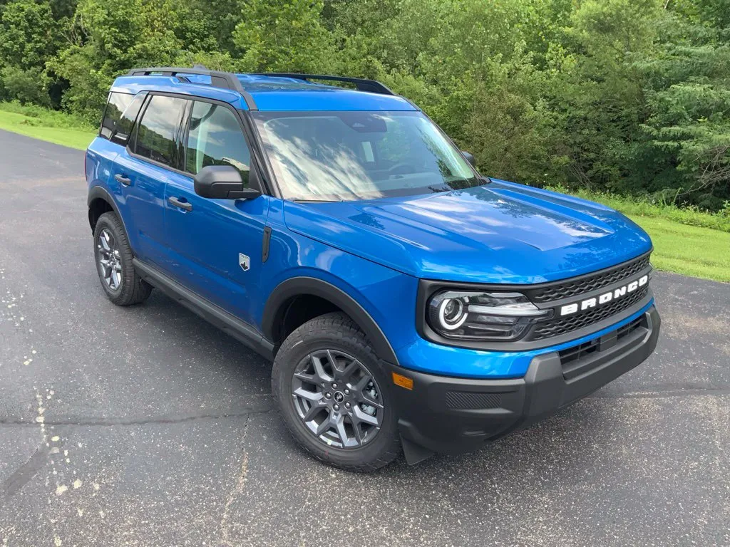 Ford Bronco Sport photo 2
