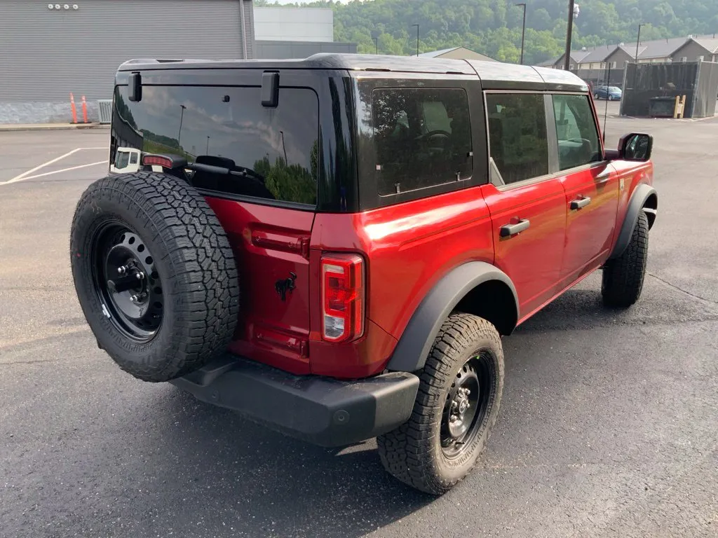 Ford Bronco photo 13