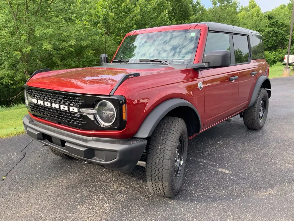 Ford Bronco photo 5