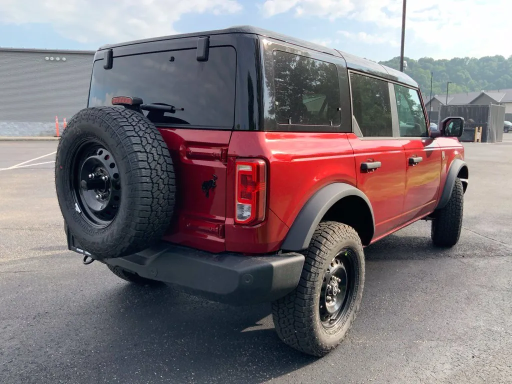 Ford Bronco photo 12