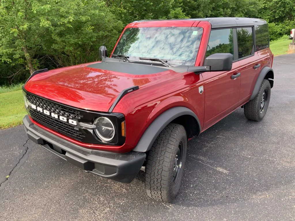 Ford Bronco photo 7