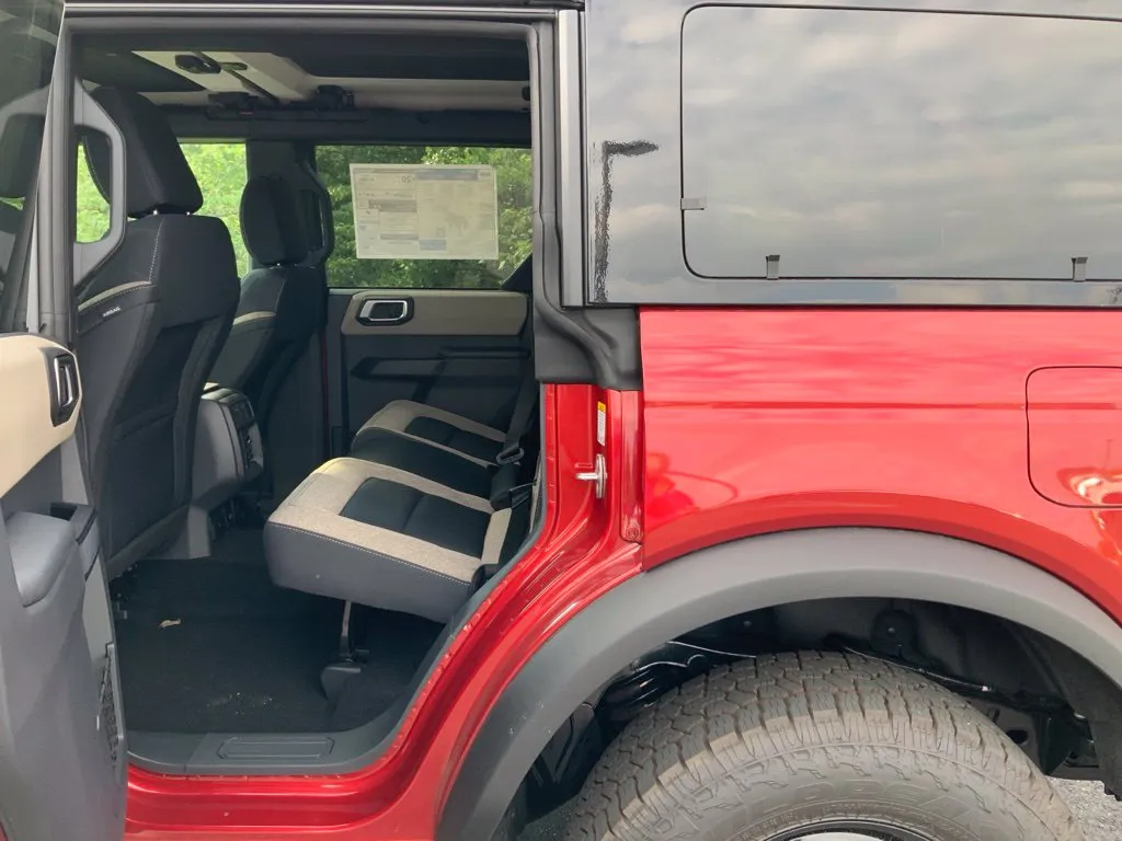 Ford Bronco photo 23
