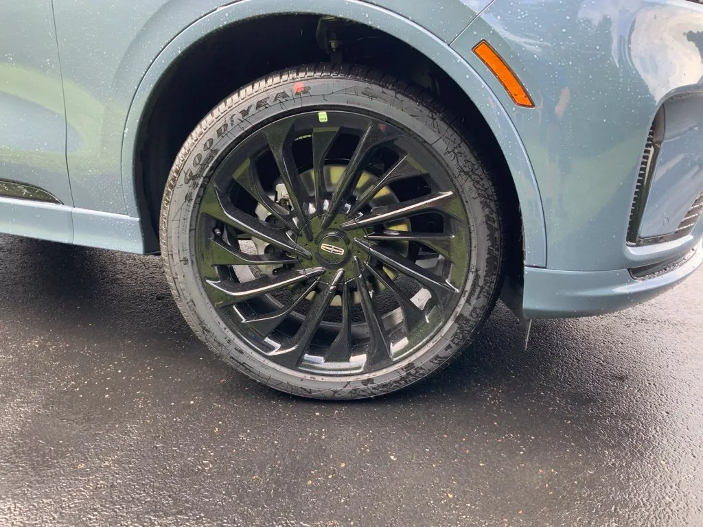 Lincoln Aviator photo 25