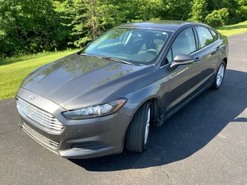 More photos of 2016 Ford Fusion SE at Don Wood Ford Lincoln, OH