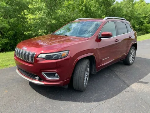 More photos of 2019 Jeep Cherokee Overland at Don Wood Ford Lincoln, OH