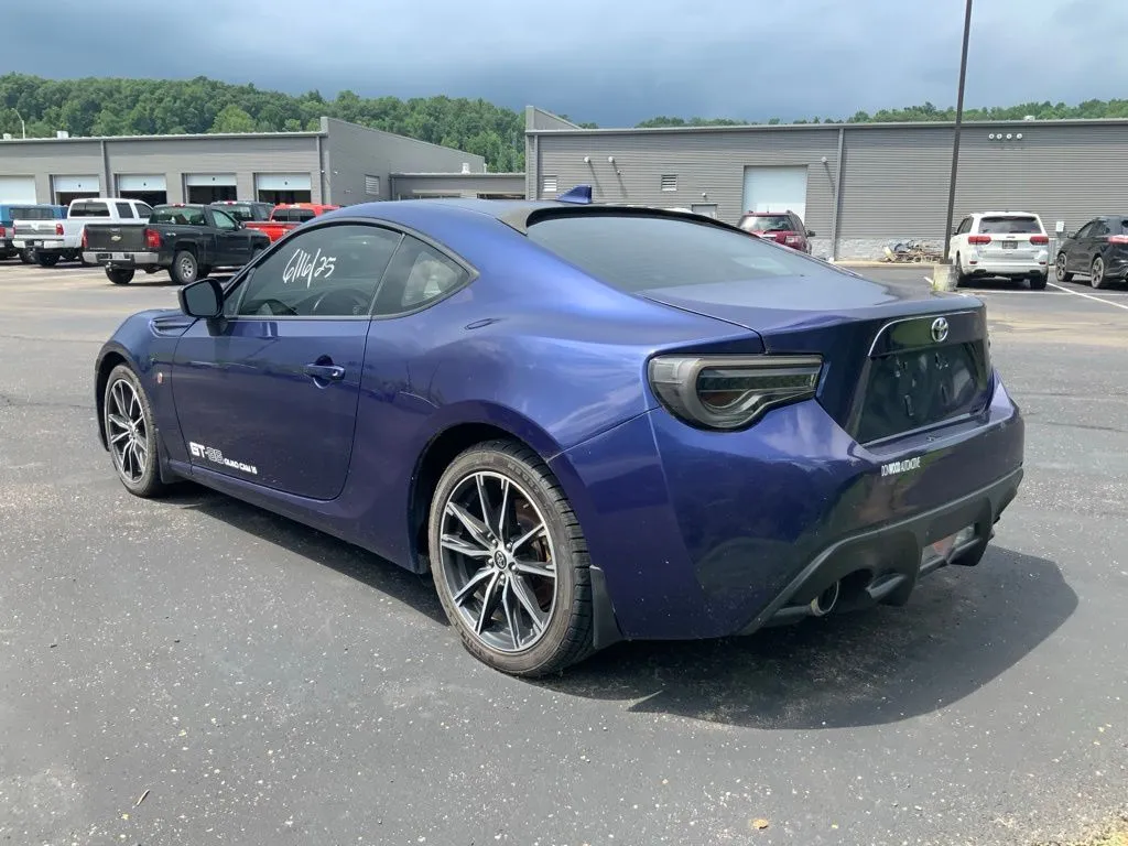 Toyota 86 photo 7
