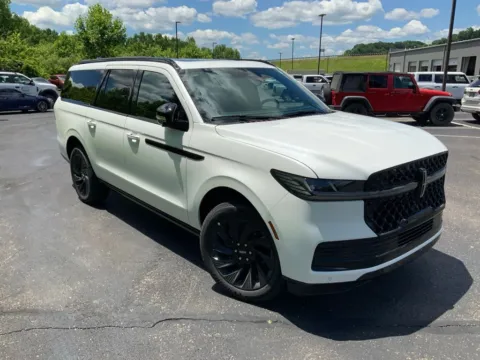 Another view of 2027 Lincoln Navigator L Reserve for sale in Athens, OH at Don Wood Ford Lincoln