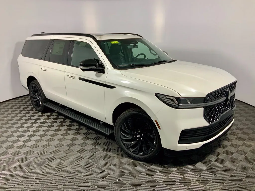 Lincoln Navigator L photo 5