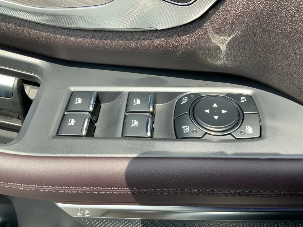 Ford Expedition photo 17