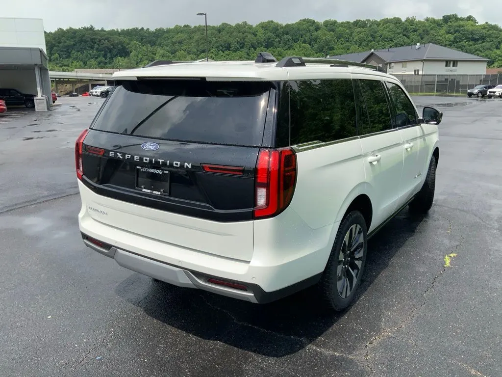 Ford Expedition photo 13
