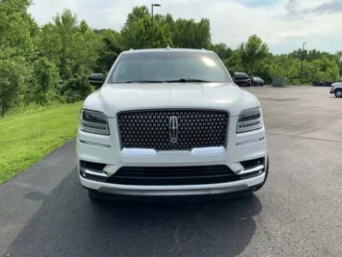 More photos of 2021 Lincoln Navigator L Reserve at Don Wood Ford Lincoln, OH