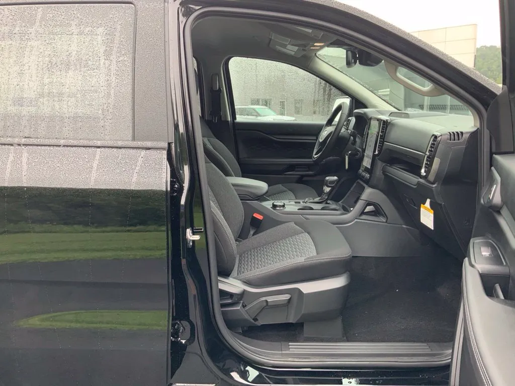 Ford Ranger photo 26